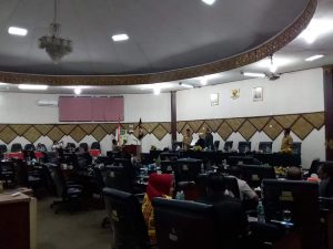 parpurna juli dprd pdg