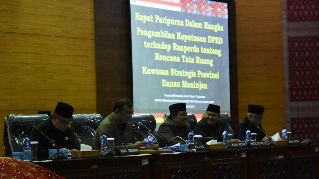 DPRD Sumbar Gelar Rapat Paripurna Untuk Pengambilan Keputusan DPRD ...